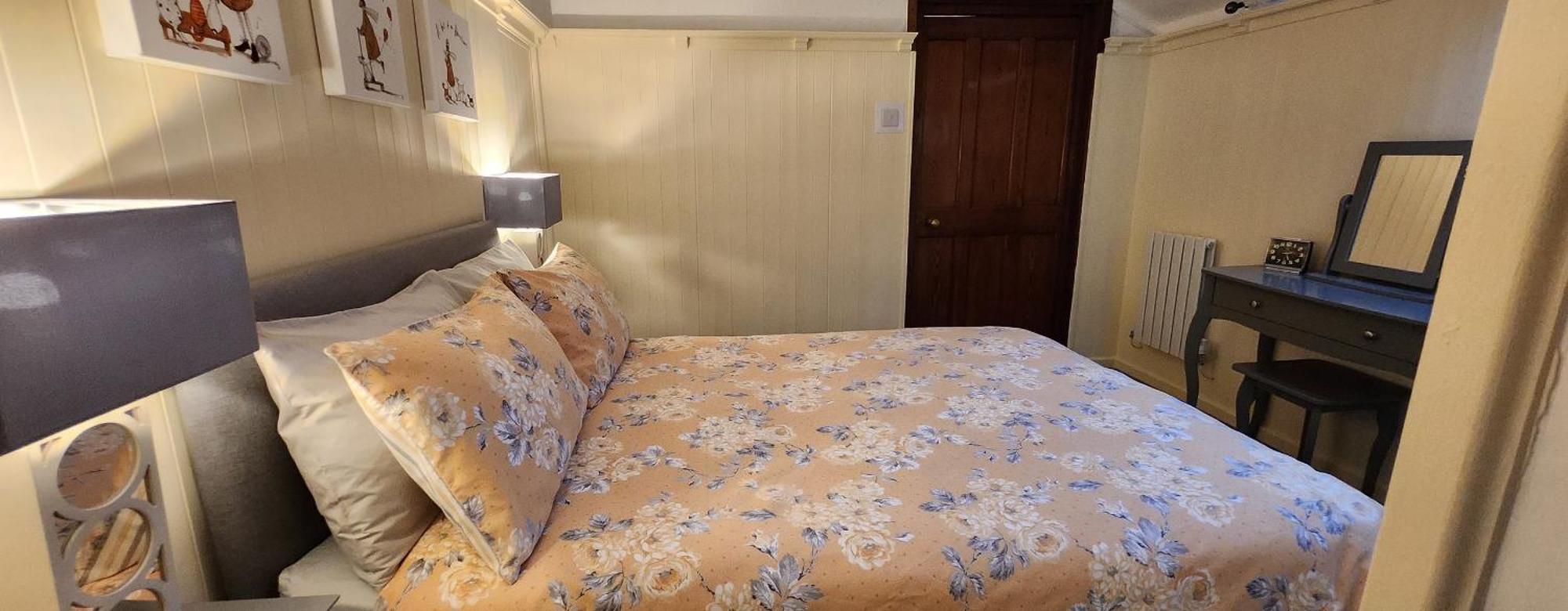 Modern And Spacious 2 Bedroom Apartment With Free Parking Llansantffraid Llansantffraid Glyn Ceiriog Exteriér fotografie